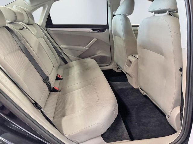 2016 Volkswagen Passat 4dr Sedan 1.8T Automatic S PZEV - 22998490 - 19