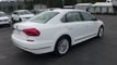 2016 Volkswagen Passat SE - 22577475 - 7