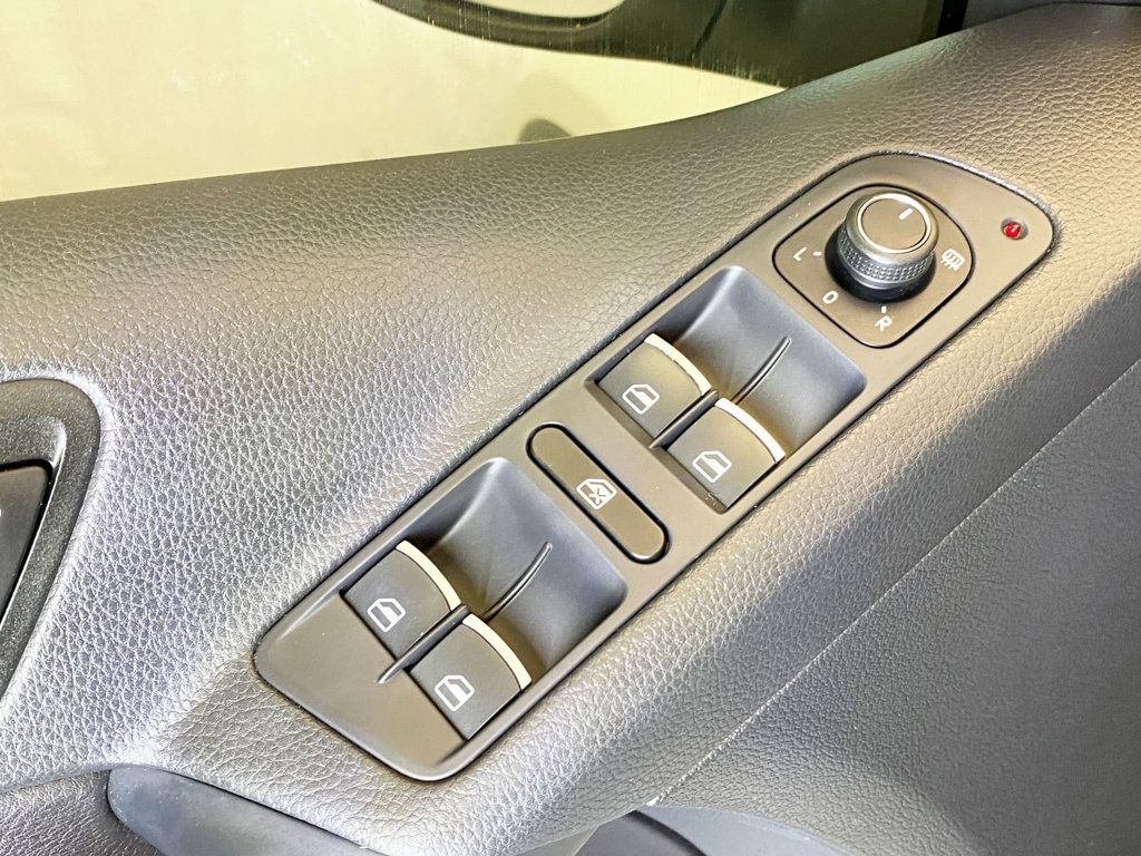 2016 Volkswagen Tiguan  - 22950504 - 22