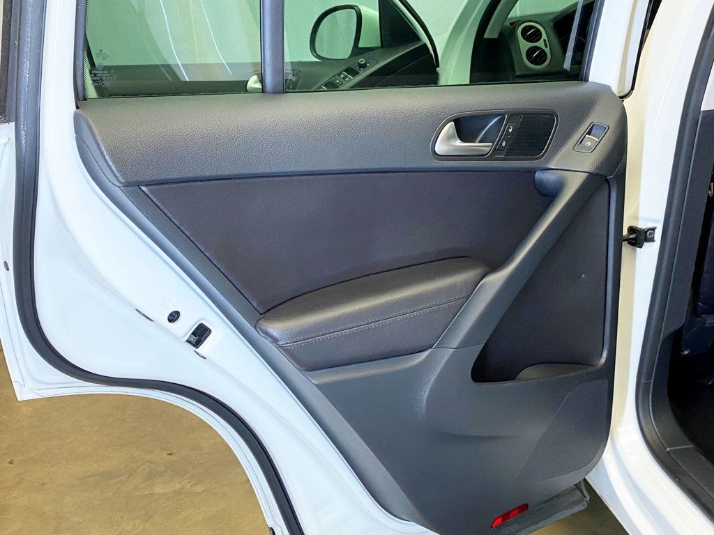 2016 Volkswagen Tiguan  - 22950504 - 25