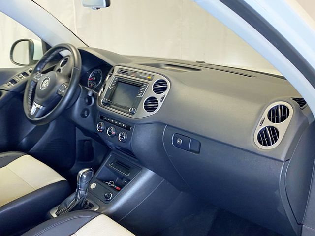 2016 Volkswagen Tiguan  - 22950504 - 27