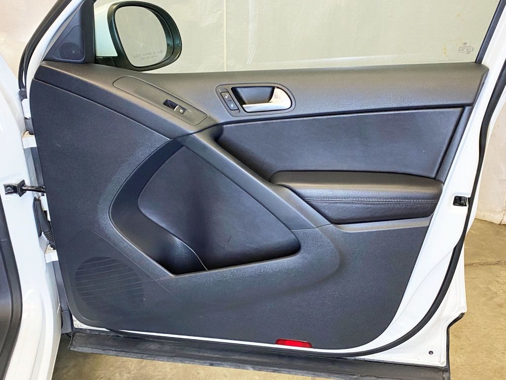 2016 Volkswagen Tiguan  - 22950504 - 28