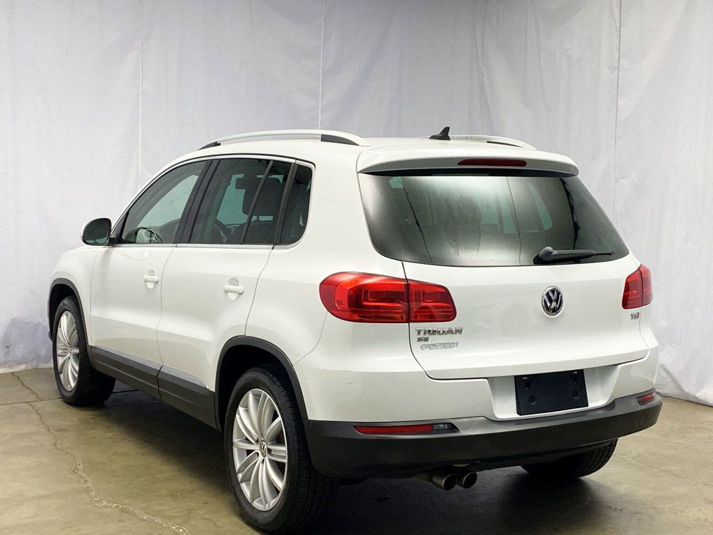 2016 Volkswagen Tiguan R-Line SEL photo 3
