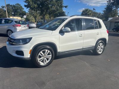 2016 Volkswagen Tiguan - WVGAV7AX7GW006732