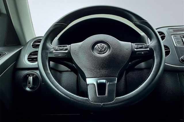 2016 Volkswagen Tiguan 2.0T S 4dr Automatic - 22842231 - 19