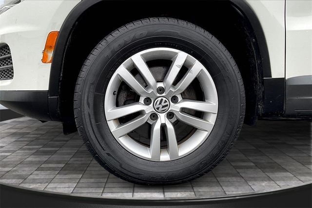 2016 Volkswagen Tiguan 2.0T S 4dr Automatic - 22842231 - 35
