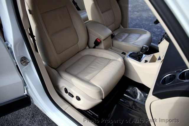 2016 Volkswagen Tiguan 2.0T SEL w/ 4Motion 4dr Automatic - 22944890 - 29