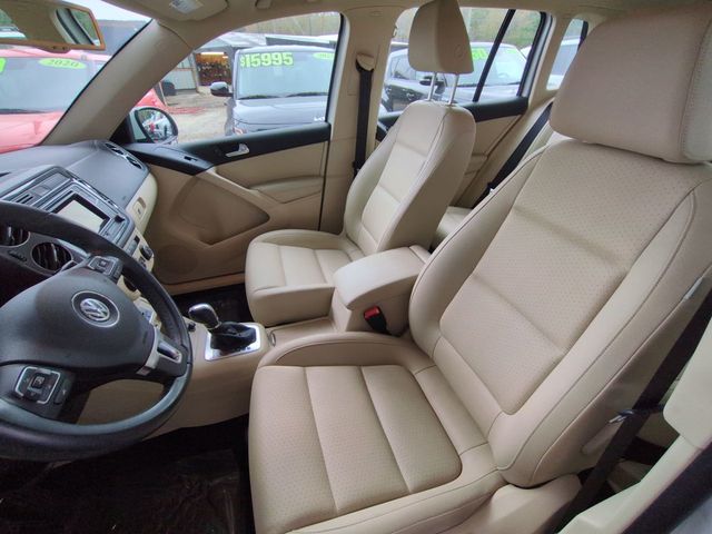 2016 Volkswagen Tiguan 2.0T S w/ 4Motion 4dr Automatic - 22952658 - 13