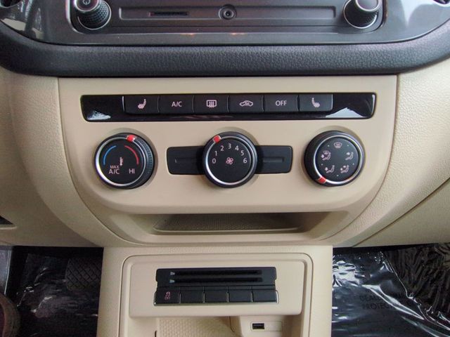 2016 Volkswagen Tiguan 2.0T S w/ 4Motion 4dr Automatic - 22952658 - 18