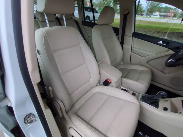 2016 Volkswagen Tiguan 2.0T S w/ 4Motion 4dr Automatic - 22952658 - 19