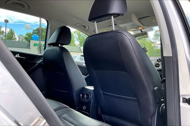 2016 Volkswagen Tiguan 2.0T S w/ 4Motion 4dr Automatic - 23028035 - 15