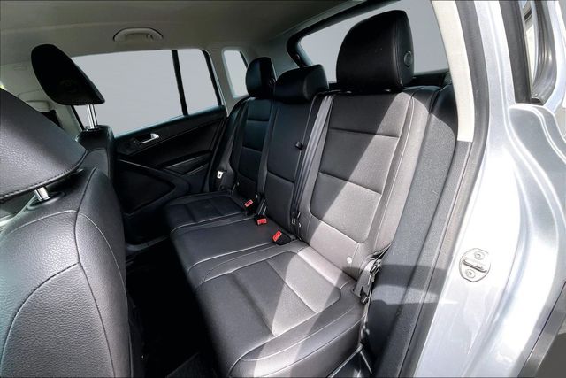 2016 Volkswagen Tiguan 2.0T S w/ 4Motion 4dr Automatic - 23028035 - 17