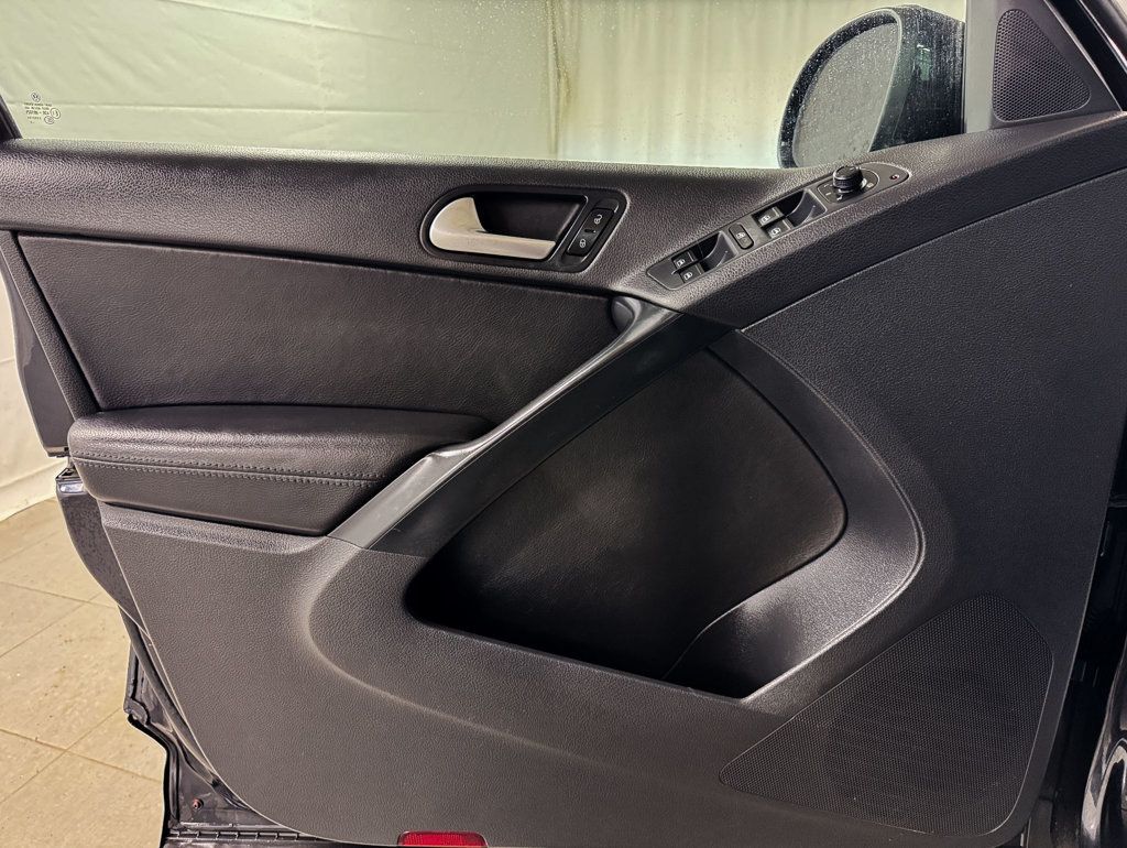 2016 Volkswagen Tiguan S 4MOTION AWD - 22985209 - 12