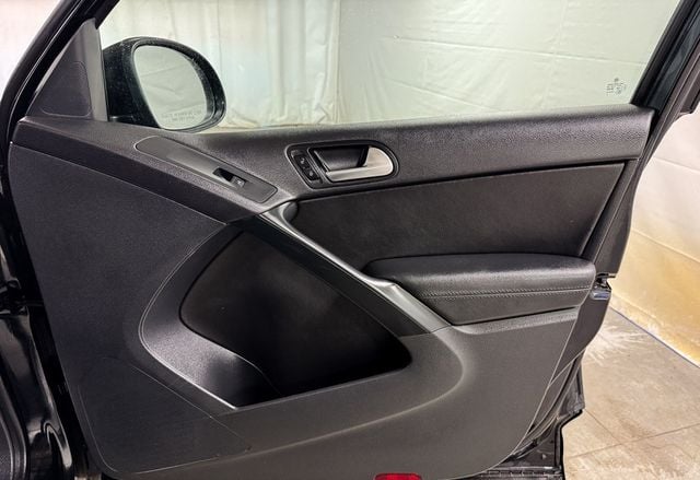 2016 Volkswagen Tiguan S 4MOTION AWD - 22985209 - 15