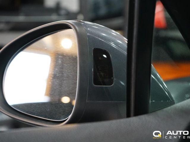 2016 Volkswagen Touareg  - 22999988 - 11