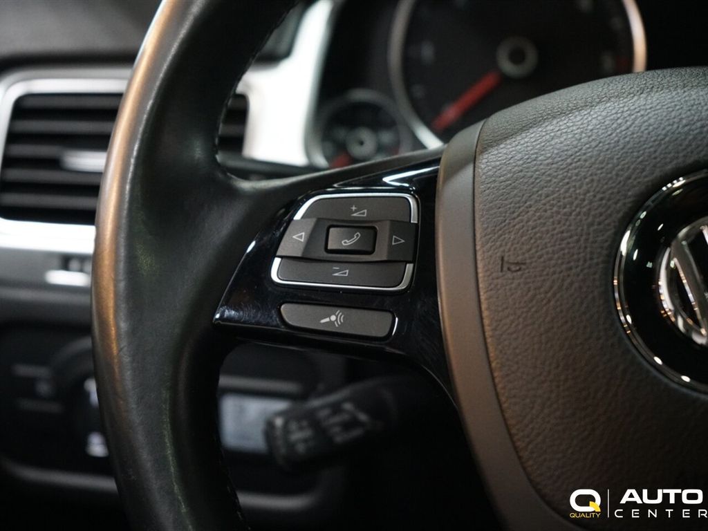 2016 Volkswagen Touareg  - 22999988 - 18