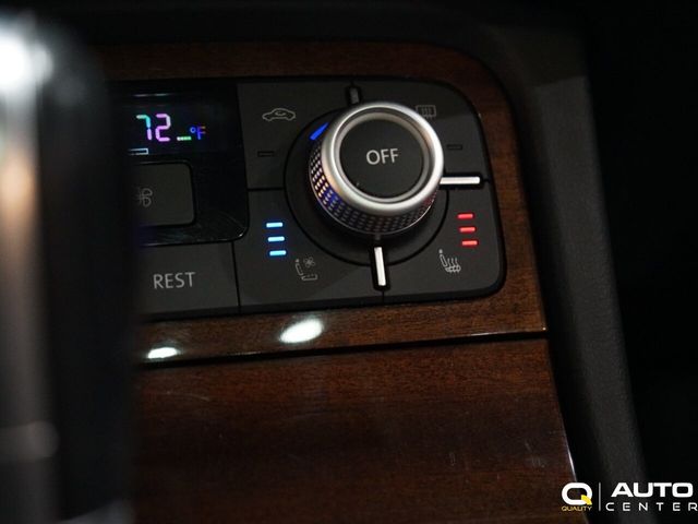 2016 Volkswagen Touareg  - 22999988 - 23