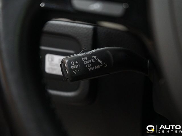 2016 Volkswagen Touareg  - 22999988 - 25