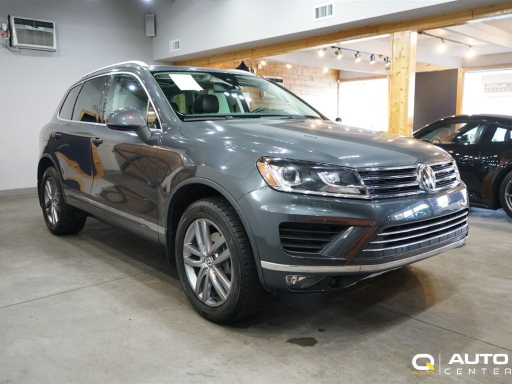 2016 Volkswagen Touareg  - 22999988 - 2