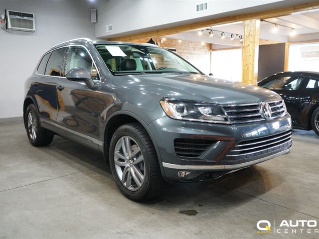 2016 Volkswagen Touareg  - 22999988 - 2