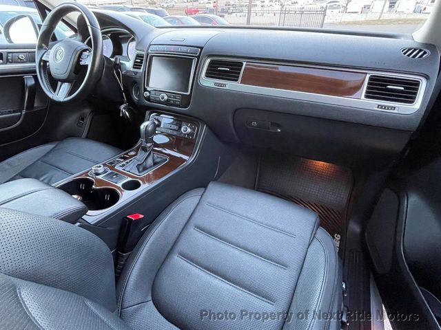 2016 Volkswagen Touareg 2016 VOLKSWAGEN TOUAREG LUXURY 1-OWNER SERVICED 615-730-9991  - 22985534 - 16