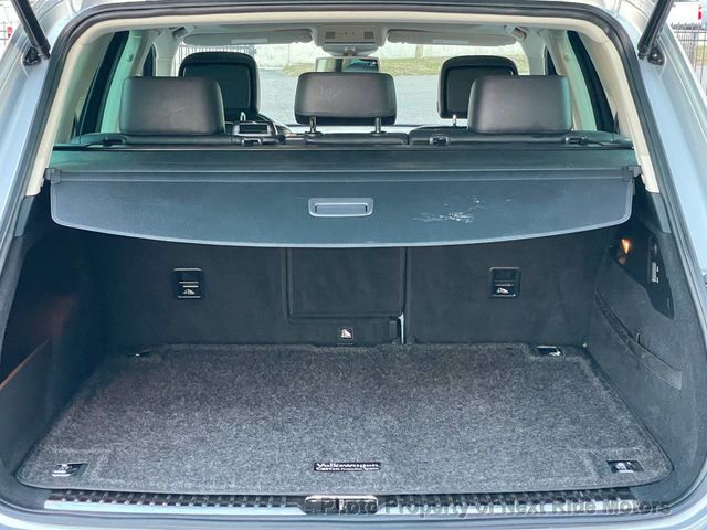 2016 Volkswagen Touareg 2016 VOLKSWAGEN TOUAREG LUXURY 1-OWNER SERVICED 615-730-9991  - 22985534 - 25