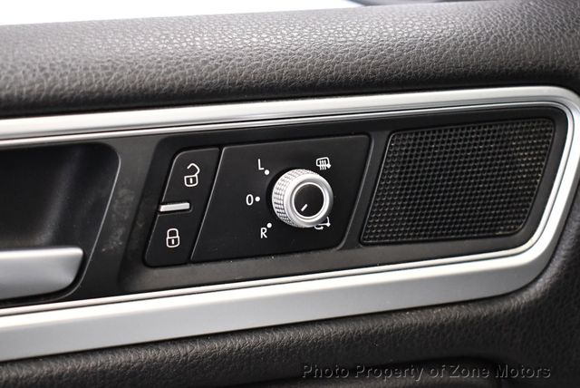 2016 Volkswagen Touareg TDI - 22453909 - 25