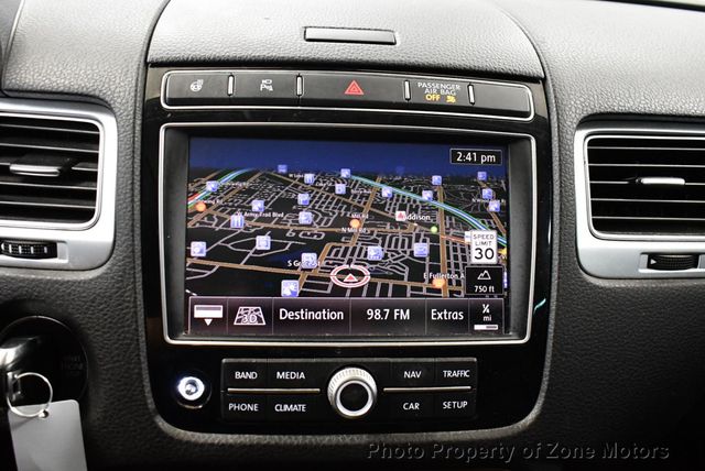 2016 Volkswagen Touareg TDI - 22453909 - 34