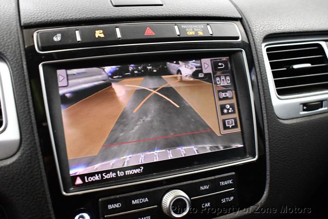 2016 Volkswagen Touareg TDI - 22453909 - 42