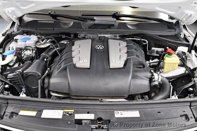 2016 Volkswagen Touareg TDI - 22453909 - 43