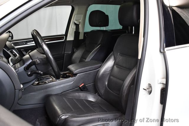 2016 Volkswagen Touareg TDI - 22453909 - 4