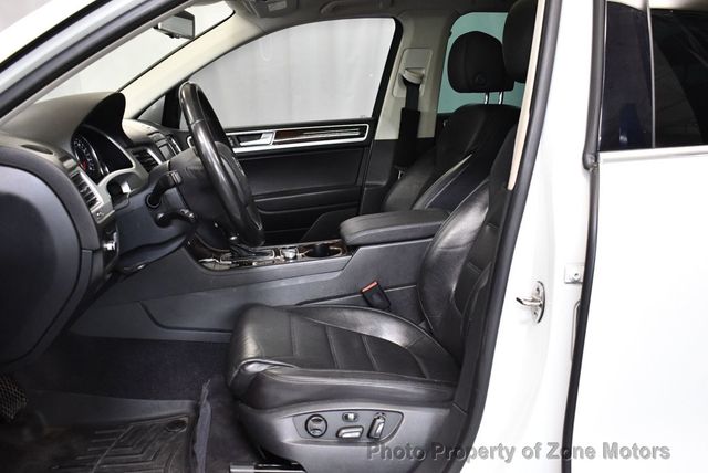 2016 Volkswagen Touareg TDI - 22453909 - 5