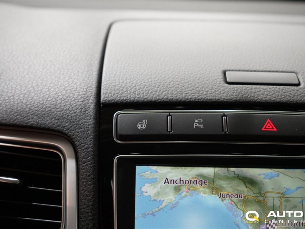 2016 Volkswagen Touareg TDI Sport w/Technology 4dr - 22971103 - 19