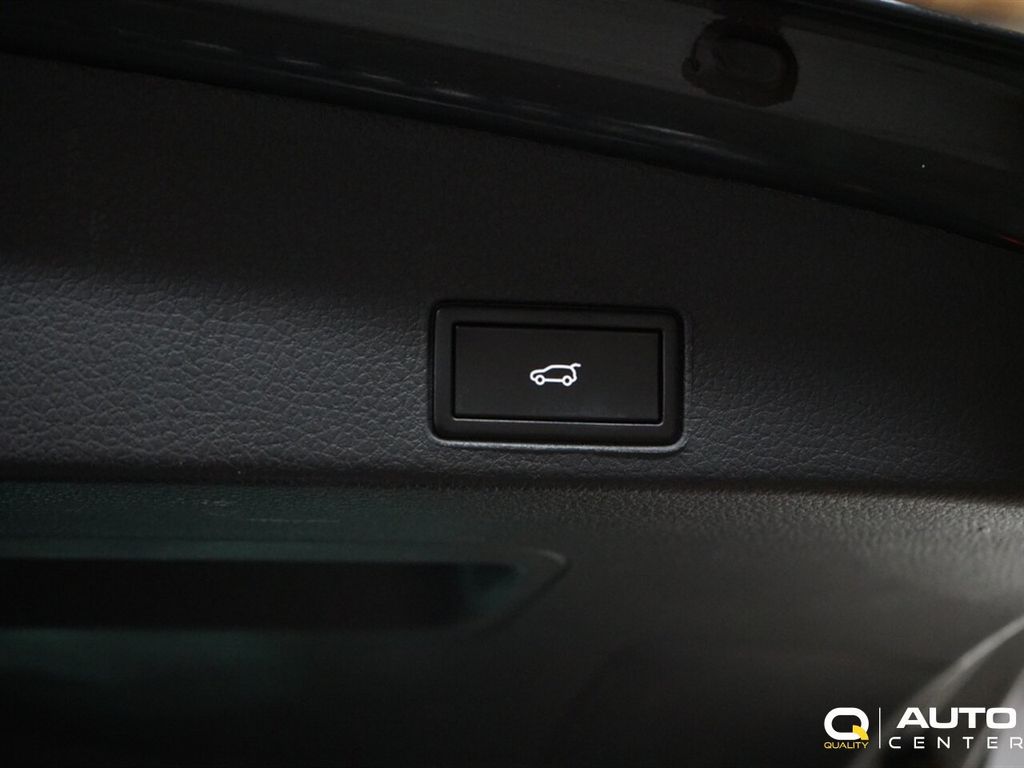 2016 Volkswagen Touareg TDI Sport w/Technology 4dr - 22971103 - 32