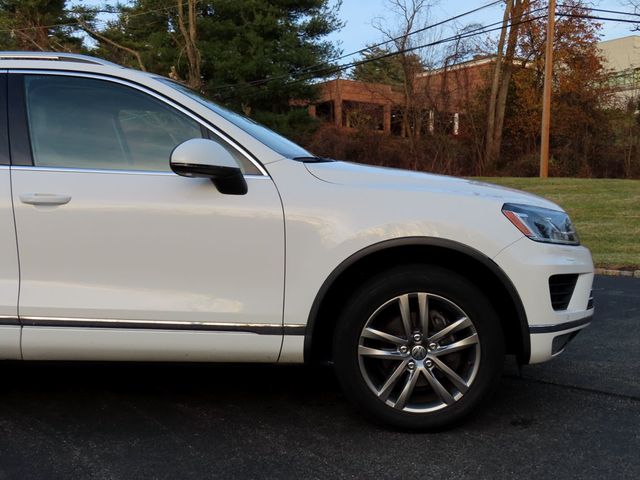 2016 Volkswagen Touareg VR6 Lux 4dr - 22951270 - 18