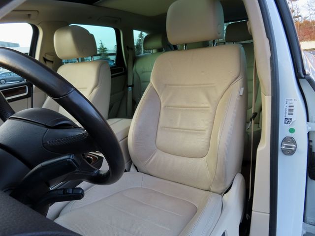 2016 Volkswagen Touareg VR6 Lux 4dr - 22951270 - 21