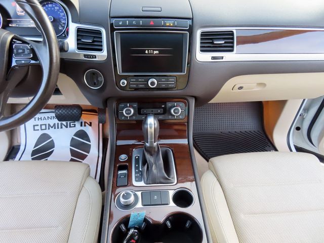 2016 Volkswagen Touareg VR6 Lux 4dr - 22951270 - 33