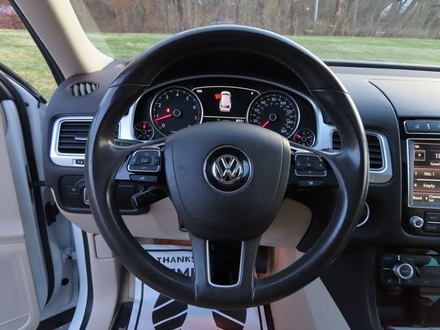 2016 Volkswagen Touareg VR6 Lux 4dr - 22951270 - 37
