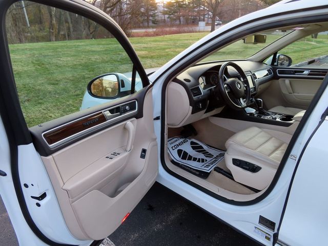 2016 Volkswagen Touareg VR6 Lux 4dr - 22951270 - 4