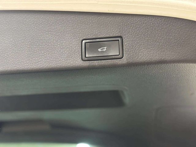 2016 Volkswagen Touareg VR6 Lux 4dr - 22976618 - 16