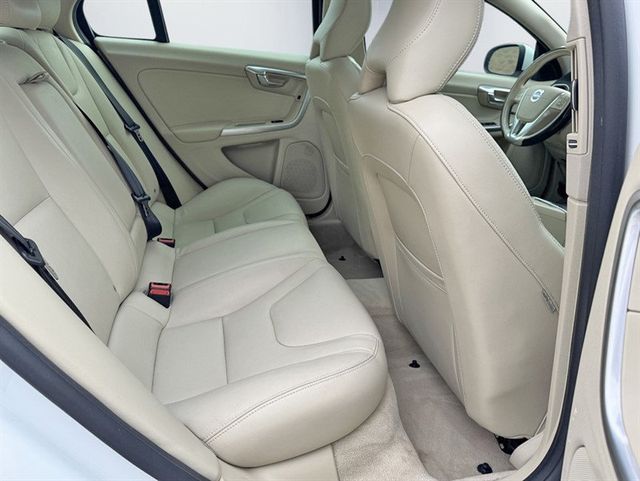 2016 Volvo S60 2.5 Premier 4WD - 22959020 - 20