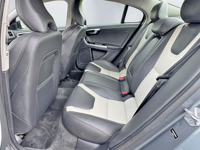 2016 Volvo S60 Cross Country 4dr Sedan T5 Platinum - 23029497 - 21