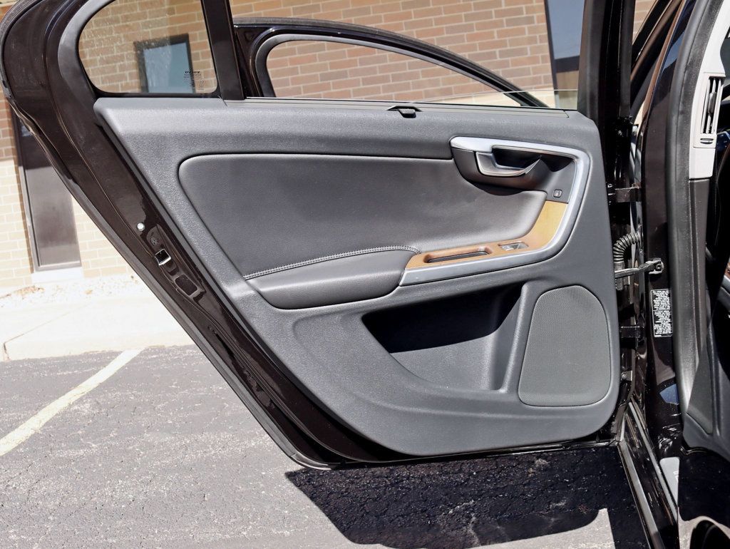 2016 Volvo S60 Inscription 4dr Sedan T5 Drive-E Platinum FWD - 22995766 - 32