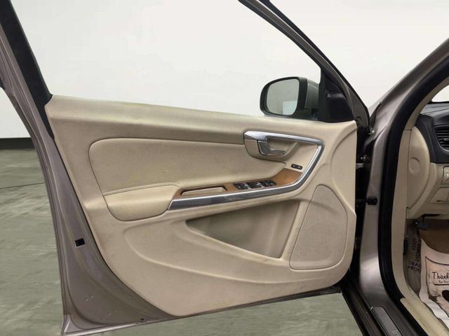 2016 Volvo S60 Inscription 4dr Sedan T5 Premier AWD - 23010687 - 8