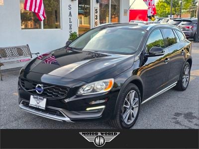 2016 Volvo V60 Cross Country