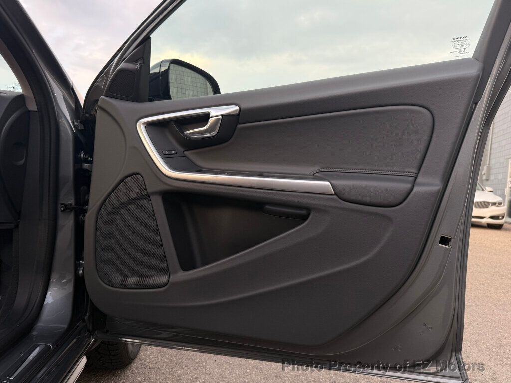 2016 Volvo V60 Cross Country PREMIER!RARE! YES 32097 KM ONLY!! CERTIFIED! - 22901437 - 24