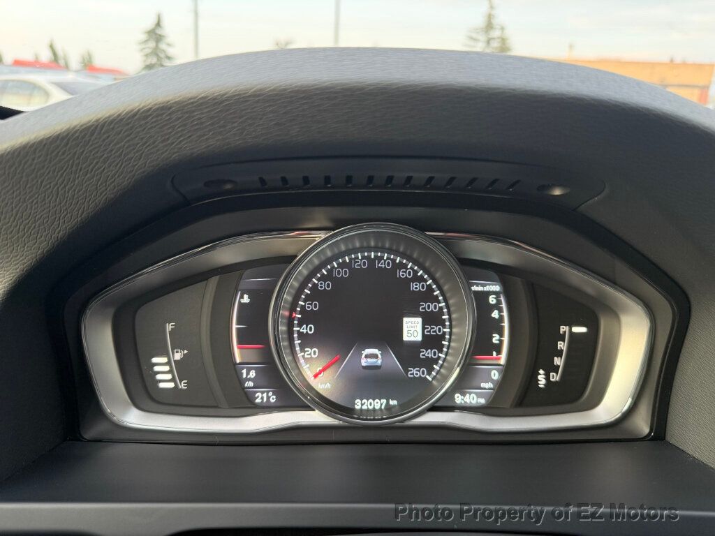 2016 Volvo V60 Cross Country PREMIER!RARE! YES 32097 KM ONLY!! CERTIFIED! - 22901437 - 35