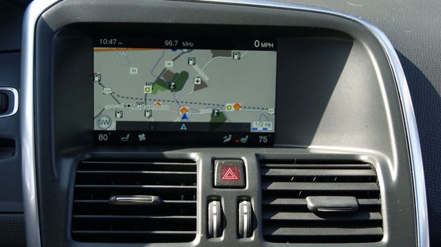 2016 Volvo XC60 3 MONTH WARRANTY , JUST SERVICED , VERY CLEAN INSIDE AND OUT  - 22987798 - 13