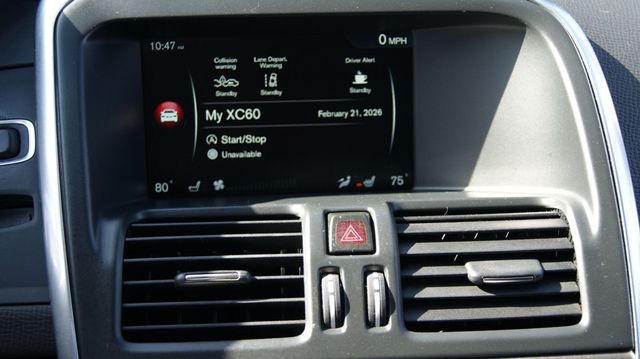 2016 Volvo XC60 3 MONTH WARRANTY , JUST SERVICED , VERY CLEAN INSIDE AND OUT  - 22987798 - 17