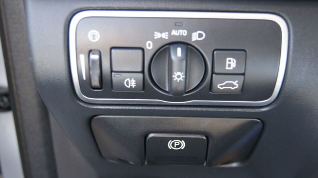 2016 Volvo XC60 3 MONTH WARRANTY , JUST SERVICED , VERY CLEAN INSIDE AND OUT  - 22987798 - 18